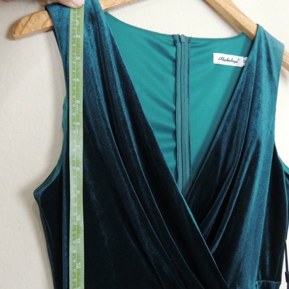 Babalet Sz M Women's Elegant Green Velvet Formal Dress Evening/Prom Sleeveless - Picture 9 of 12